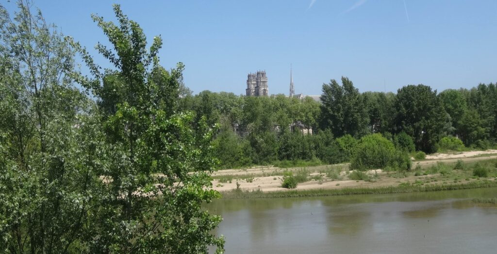 orléans, loire et cathédrale